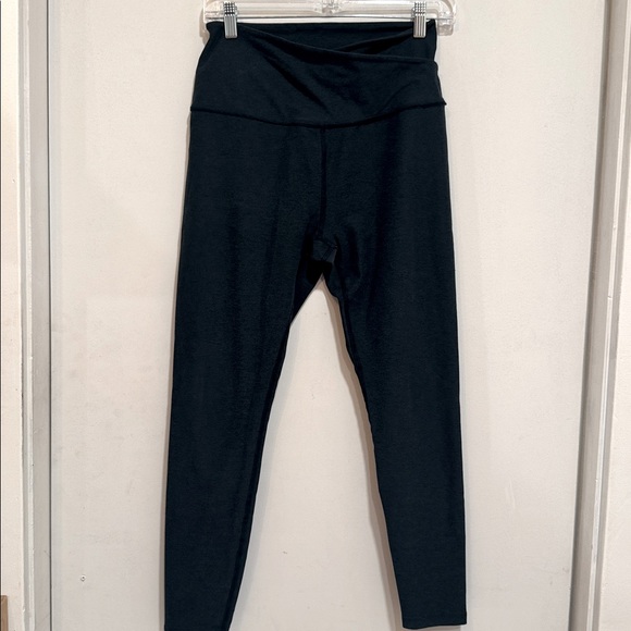 Beyond Yoga Large Dark Green Leggings Cross Front design - Picture 1 of 7